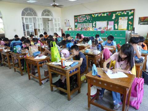exam990421-1.JPG