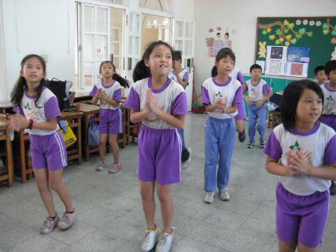 PE981023-16.JPG