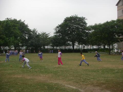 PE981117-4.JPG