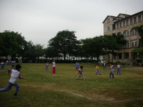 PE981117-5.JPG