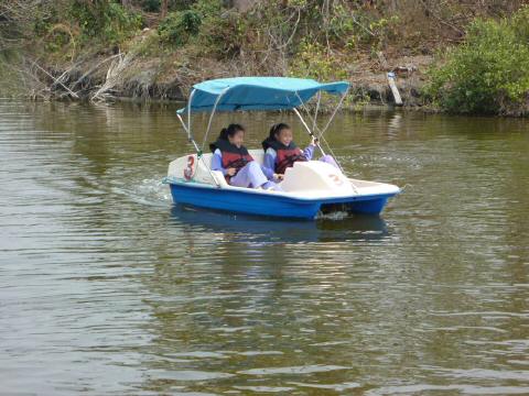 pedalo02-2.JPG