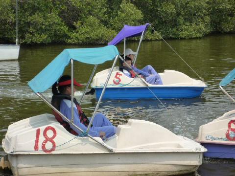 pedalo06-2.JPG
