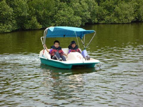 pedalo11-2.JPG